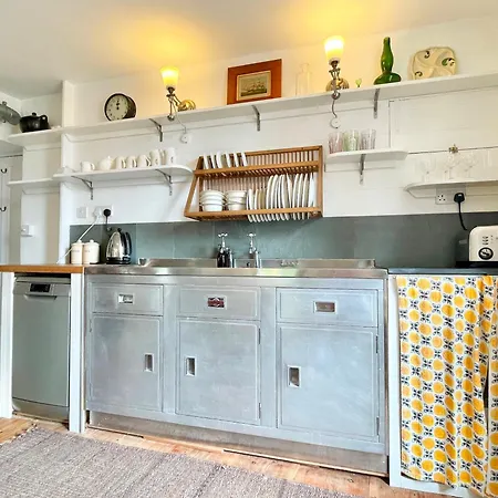 Holiday home Janies Cottage~ Mousehole~eclectic Interiors & Vintage Charm