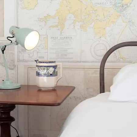 Holiday home Janies Cottage~ Mousehole~eclectic Interiors & Vintage Charm Mousehole